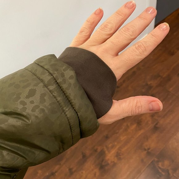 Michael Kors Michael Faux-Fur-Trim Hooded Mixed-Media Puffer Coat in Green XXL - Picture 9 of 15